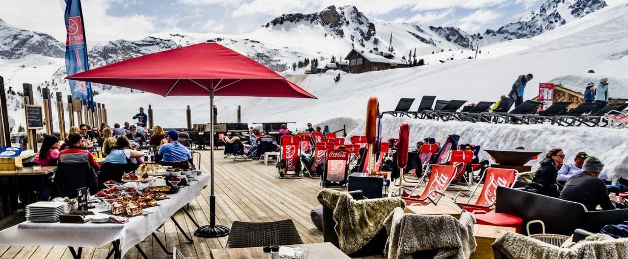 Hotel 3 Etoiles -Restaurant Le Pilatus Куршевель Экстерьер фото